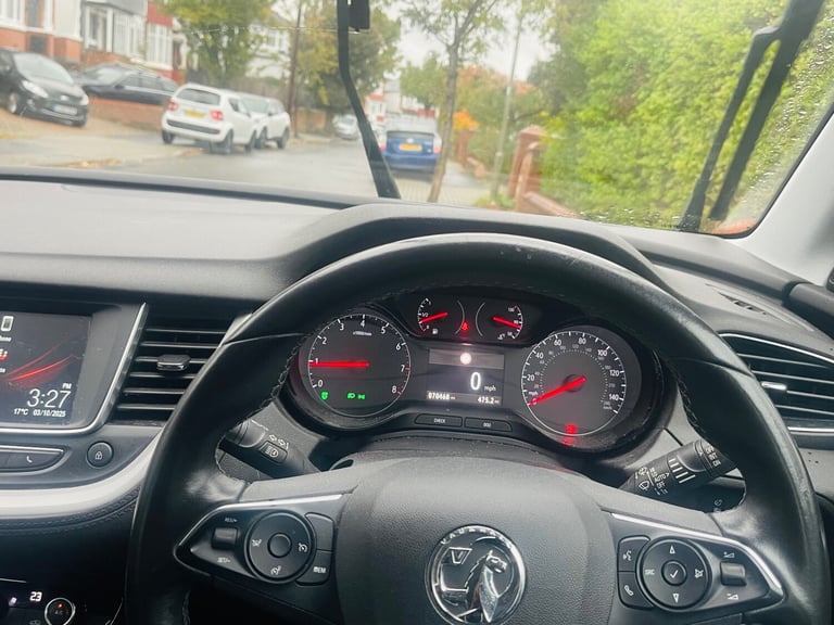 2018 Vauxhall Grandland X 1.2 Turbo SE 5dr HATCHBACK Petrol Manual