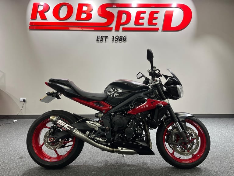 Triumph Street Triple 675 R, 2015