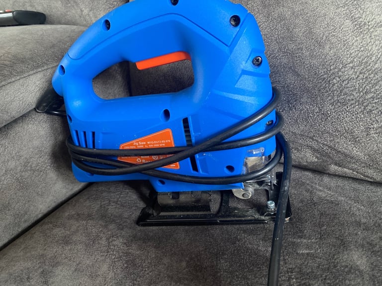 Jig saw 