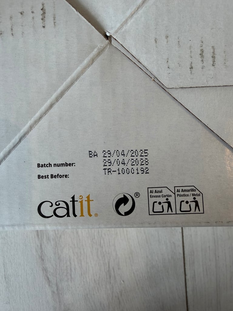 Catit. Unopened 24x tins