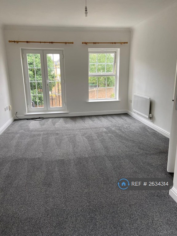2 bedroom flat in Duncannon Place, Greenhithe, DA9 (2 bed) (#2634314)