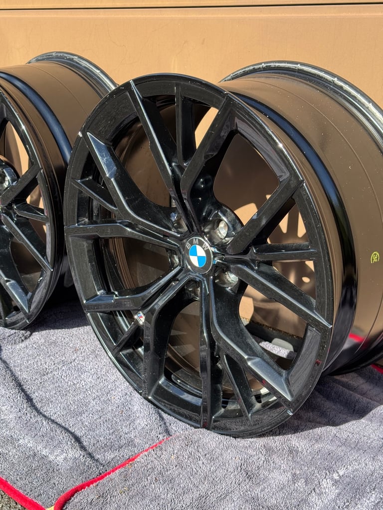 Genuine BMW 19” Wheels