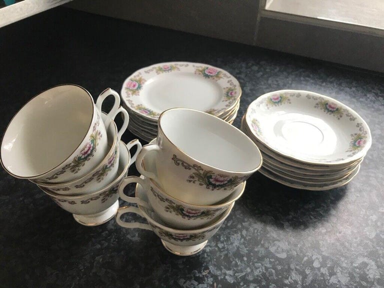 Used China Tea Set for 6 persons. 