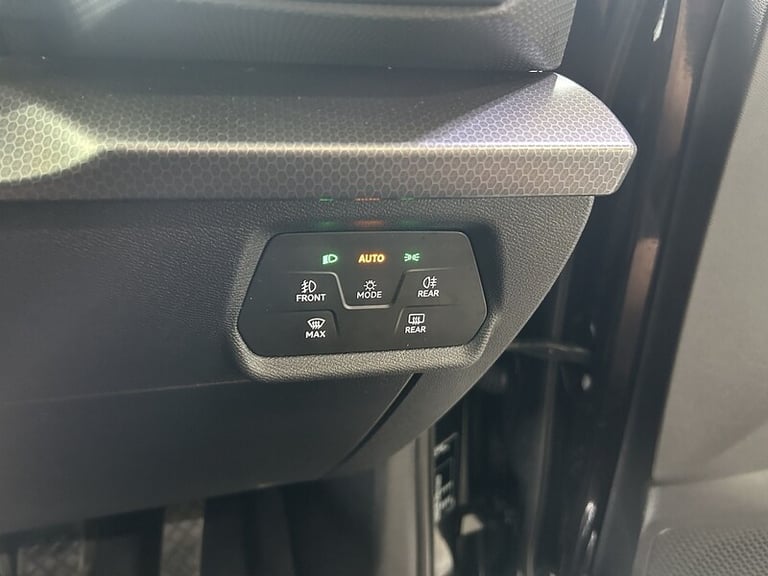 2021 SEAT Leon 1.0 TSI EVO SE Dynamic 5dr HATCHBACK PETROL Manual