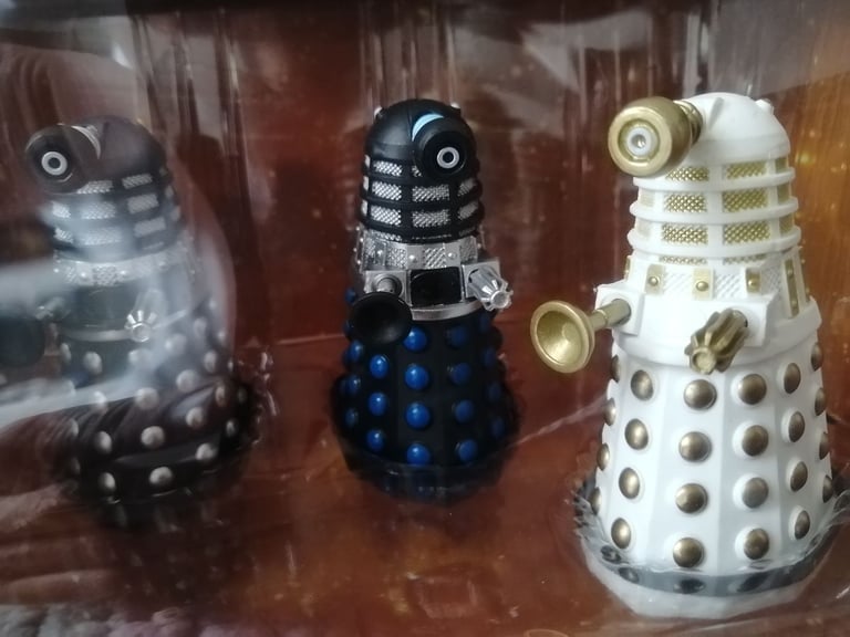 UNOPENED BBC DOCTOR WHO DALEK ASSAULT 
