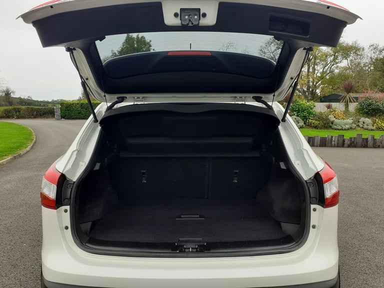 2014 QASHQAI TEKNO 1.6 DIESEL DCi * AUTOMATIC *
