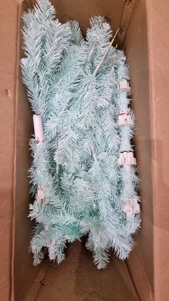 6ft artificial white-blue tone christmas tree