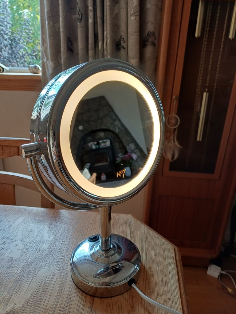 image for ​No7 Illuminated Double-Sided Magnifying Make-up Mirror (£10)