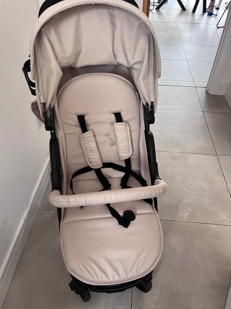 My babiie pram