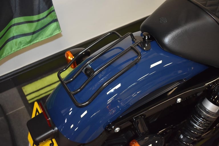 HARLEY DAVIDSON SPORTSTER 1200 IRON-ONLY 880 MILES-VANCE AND HINES-ENGINE BARS