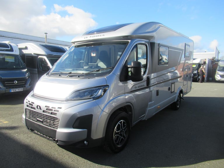 Adria Compact Supreme SL 2.2 Diesel 140BHP Automatic