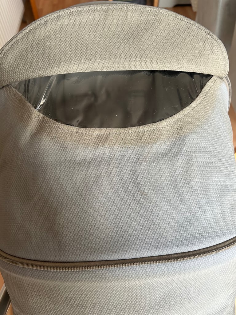 Ocaro travel system - buggy pushchair  Carry Cot