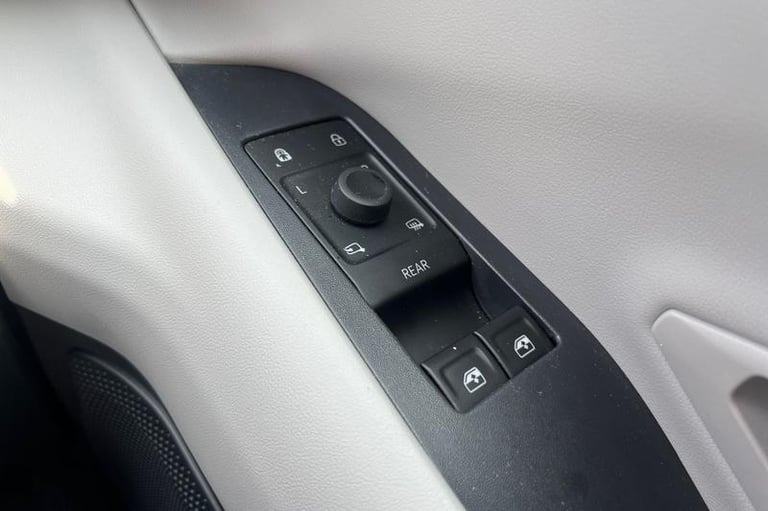 2024 Ford Explorer Extended Range 79kWh Premium SUV 5dr Electric Auto AWD- With Panoramic Glas SU...