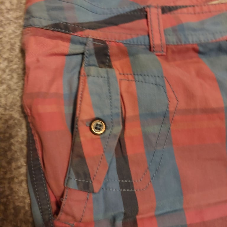 O’Neill Vintage Check Retro Board Shorts Size 28