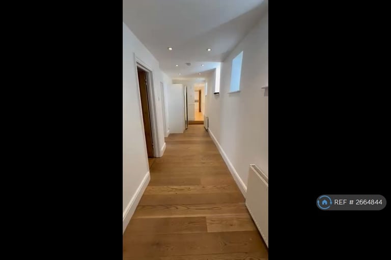 image for 2 bedroom flat in Harefield Road, London, SE4 (2 bed) (#2664844)