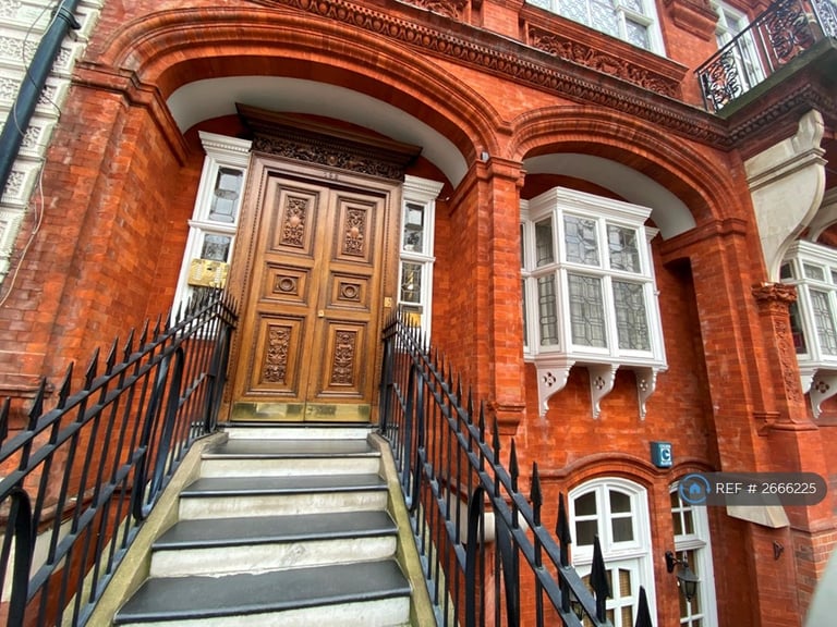 image for 1 bedroom flat in South Kensington, Knightsbridge/South Kensington, SW7 (1 bed) (#2666225)