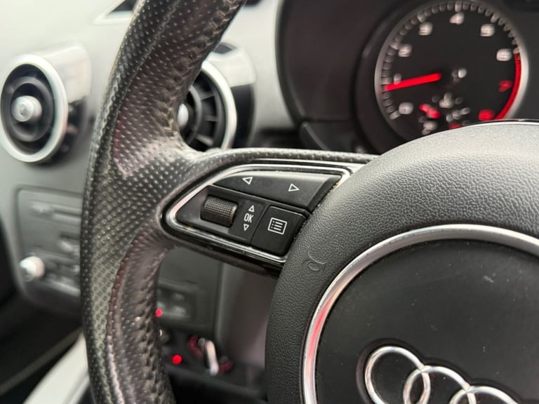 2011 Audi A1 1.2 TFSI S line Hatchback 3dr Petrol Manual Euro 5 (s/s) (86 ps) Hatchback Petrol Ma...