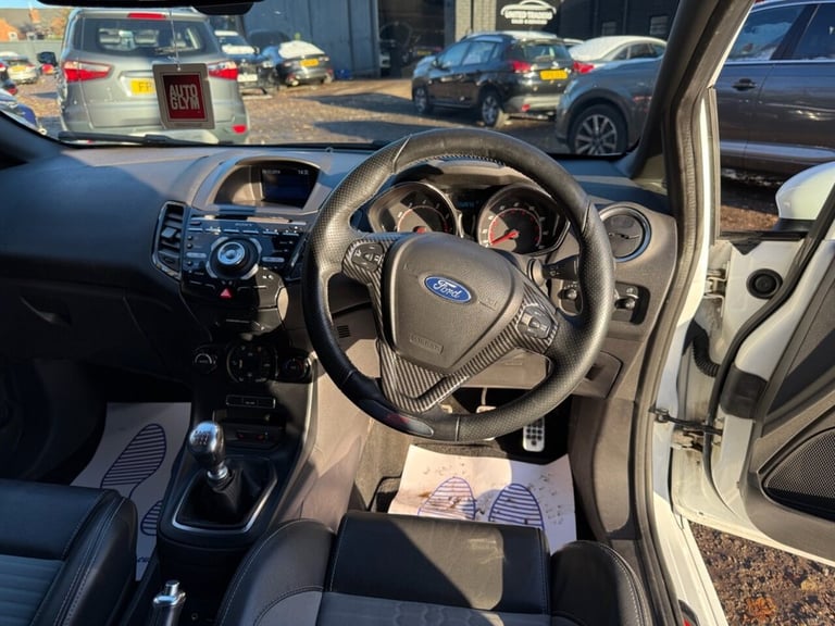 2014 Ford Fiesta 1.6 EcoBoost ST-2 3dr HATCHBACK PETROL Manual