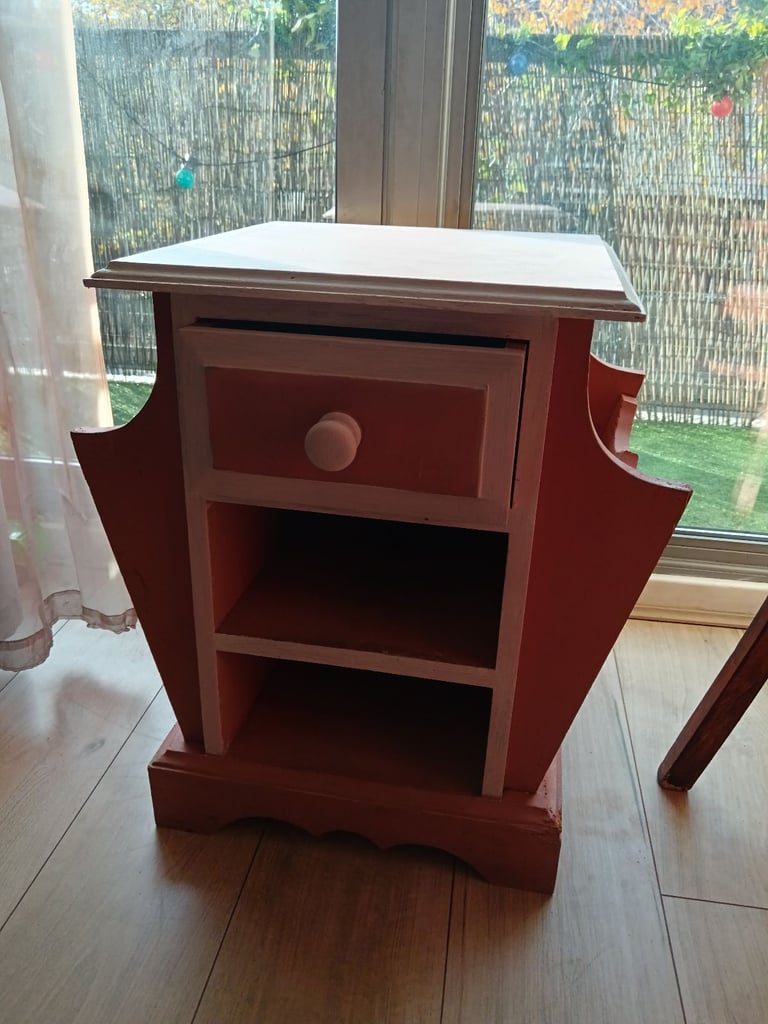image for Side table/magazine holder 