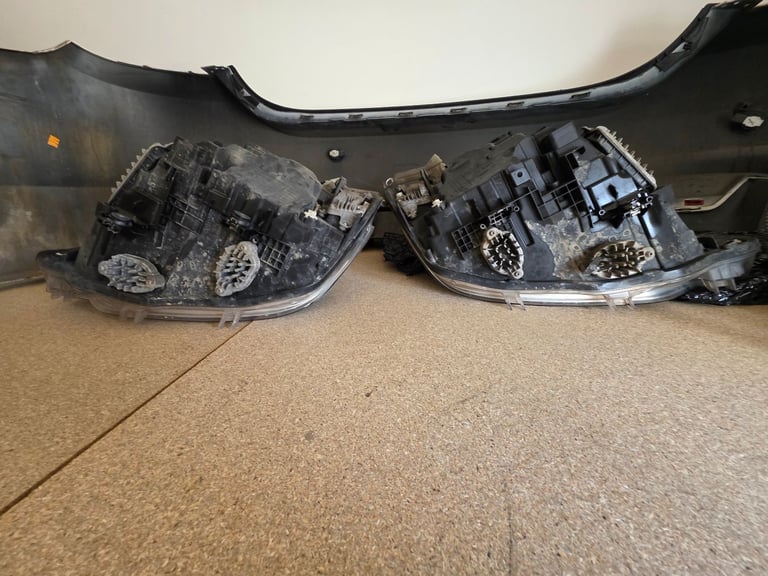 BMW 3 SERIES F30 F31 2016-2019 LED SINGLE HEADLIGHT BREAKING PARTS 