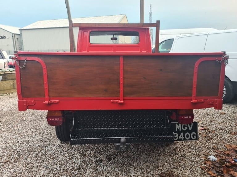 Mk1 TRANSIT 1968 DROPSIDE FULLY RESTORED  1.6V4 INSIDE AND OUT