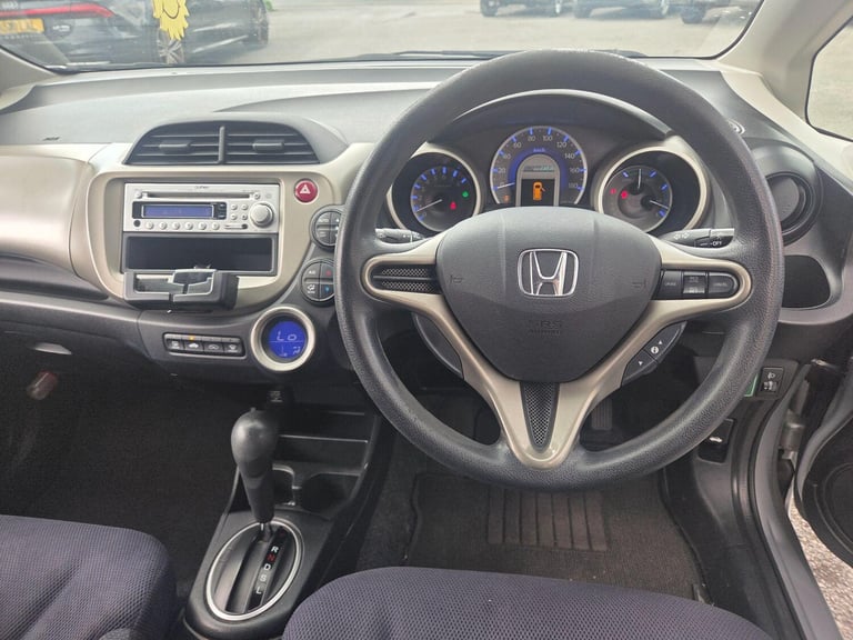 2025 Honda Fit HYBRID ELECTRIC Manual