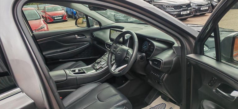 2023 Hyundai Santa Fe 1.6 T-GDi 13.8kWh Ultimate Auto 4WD Euro 6 (s/s) 5dr ESTATE Petrol/Electric...
