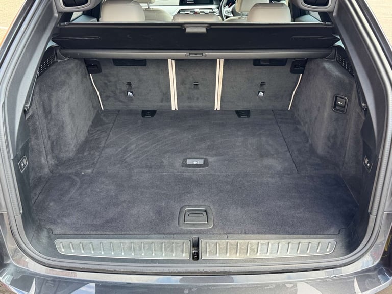 2018 BMW 5 Series 520d xDrive M Sport 5dr Auto ESTATE DIESEL Automatic