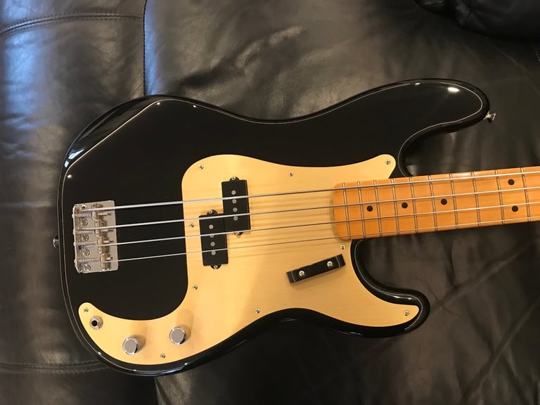Fender Vintera® II '50s Precision Bass Guitar®, Maple Fingerboard, Black, 2023, cool 😎 