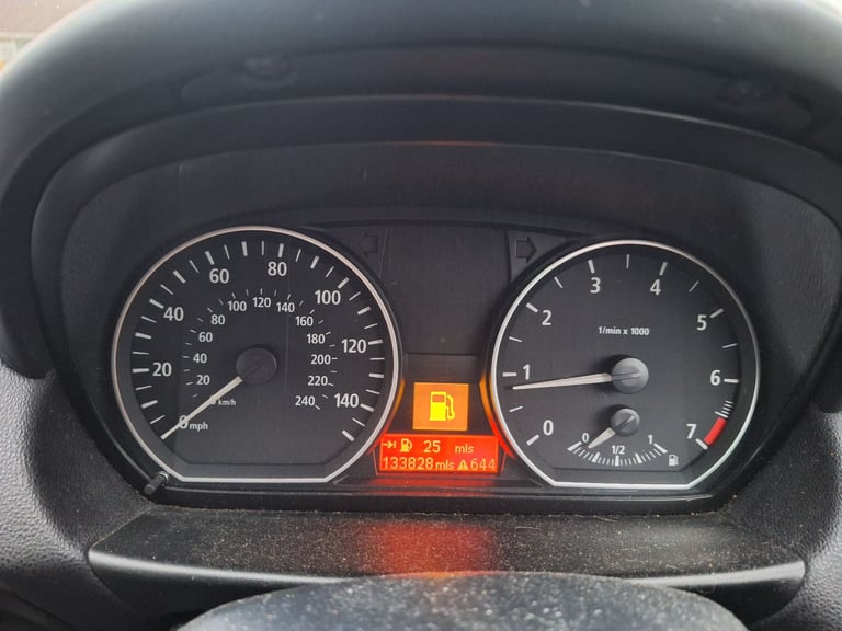 BMW, 1 SERIES, Hatchback, 2006, Manual, 1596 (cc), 5 doors