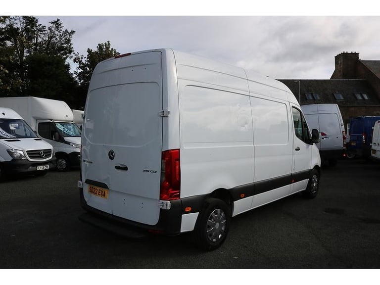 2022 MERCEDES SPRINTER MWB NEW SHAPE *NO VAT* LOW MILES 60k YEARS MOT crafter