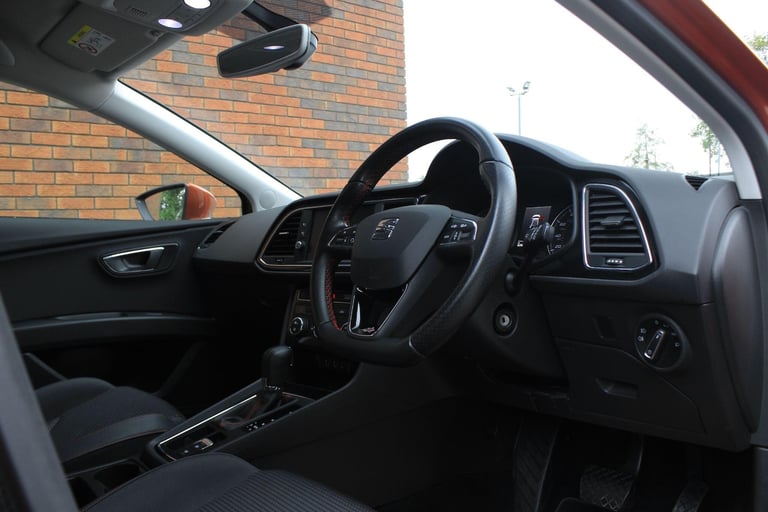 2019 SEAT Leon 2.0 TSI FR DSG Euro 6 (s/s) 5dr HATCHBACK Petrol Automatic