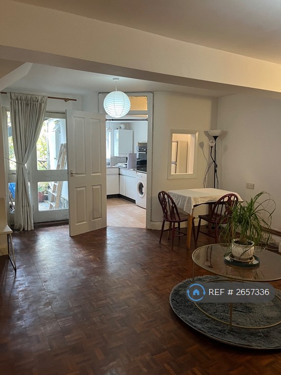 image for 1 bedroom flat in Dukes Avenue, London, N10 (1 bed) (#2657336)