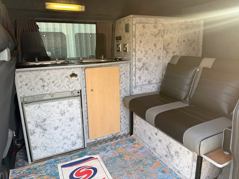 VW Transporter T5 T30 130 2.5TDi Camper Van 2 Berth