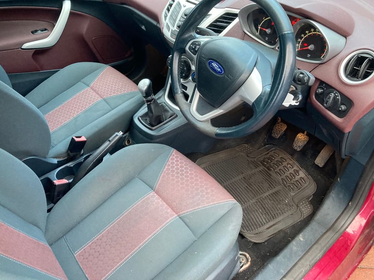 2009 FORD FIESTA 1.4 ZETEC 3 DOOR HATCHBACK, ULEZ COMPLIANT. YEARS MOT. .