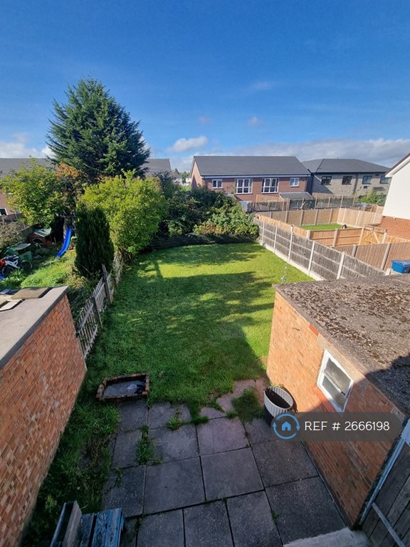 3 bedroom house in Merrivale Road, Stafford, ST17 (3 bed) (#2666198)