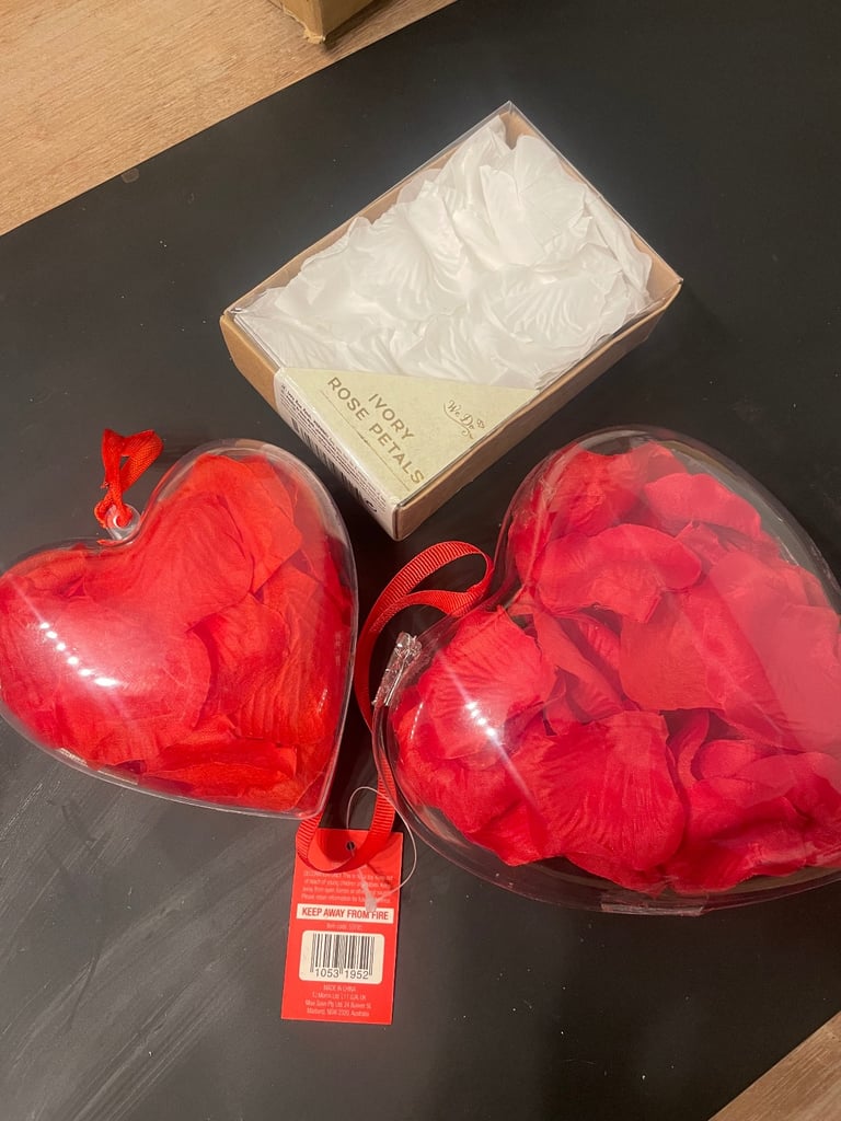 image for Faux rose petals