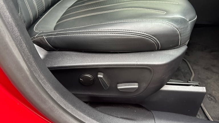 2022 Ford Kuga 2.5 FHEV Vignale 5dr CVT Hybrid Estate Estate Hybrid Automatic