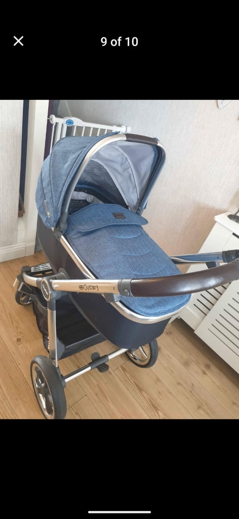Oyster 3 pram system. Blue
