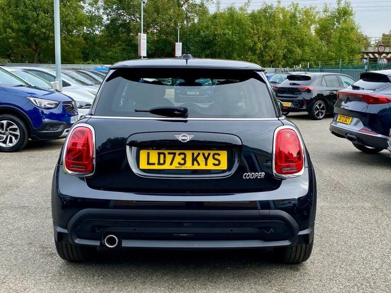 2023 MINI Hatch 1.5 Cooper Classic Hatchback 3dr Petrol Manual Euro 6 (s/s) (136 ps) Hatchback Pe...