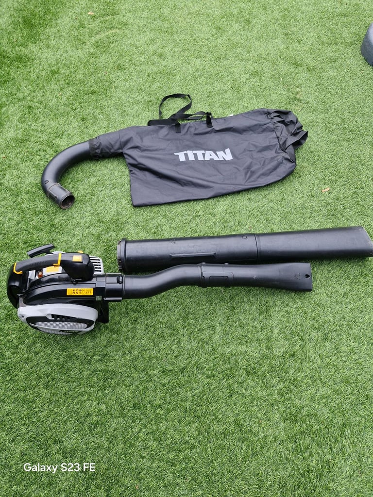 Titan leaf blower/ vac