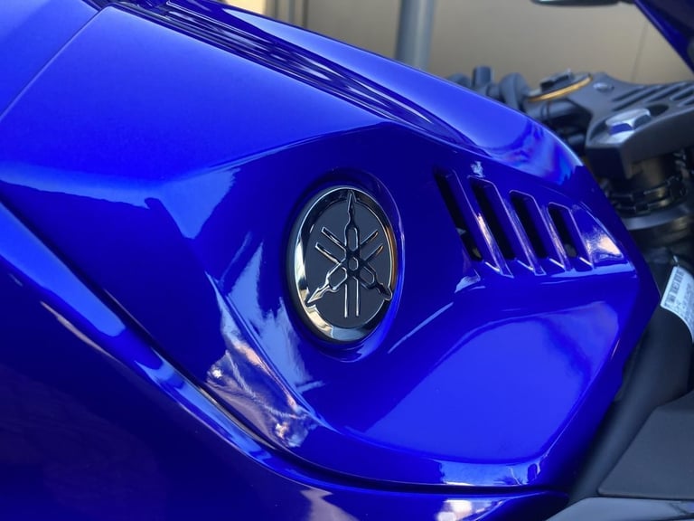 YAMAHA YZF-R3 2025 - ICON BLUE - BRAND NEW - IN STOCK - SAVE 300!