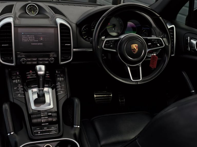 2017 Porsche Cayenne S Platinum Edition E-Hybrid 5dr Tiptronic S ESTATE PETROL/ELECTRIC Automatic