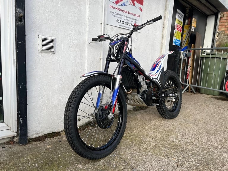 HONDA MONTESA COTA 301RR TRIALS BIKE ROAD REG