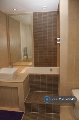 2 bedroom flat in Jefferson Place, Manchester, M4 (2 bed) (#2673349)