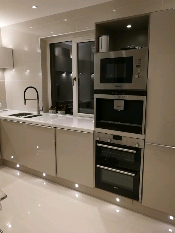 Luxury ensuite (private bathroom) double bedroom in Sighthill