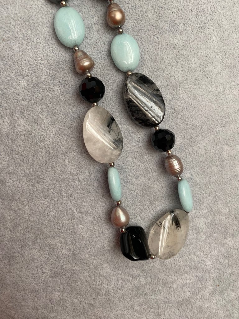 Vintage Pearl and stone necklace 