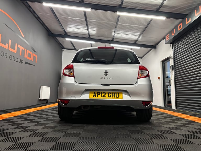2012 Renault Clio 1.2 16V Dynamique TomTom 5dr HATCHBACK Petrol Manual