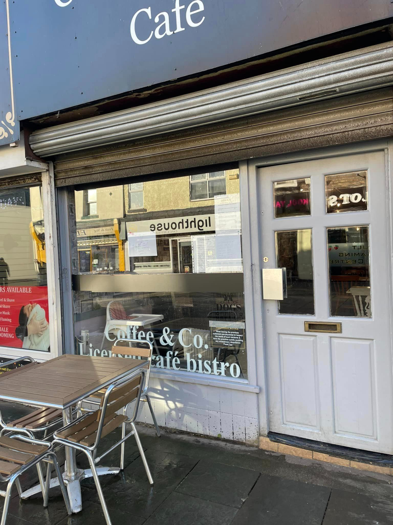 Cafe /Restaurant/Takeaway/Shop 10 High St Seaham for rent suitable any trade £160 pw