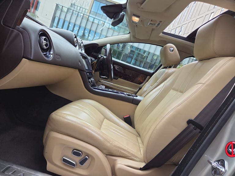 JAGUAR XJ 3.0D V6 PREMIUM LUXURY AUTO AUTOMATIC *FULL HISTORY TOP SPEC xf xe